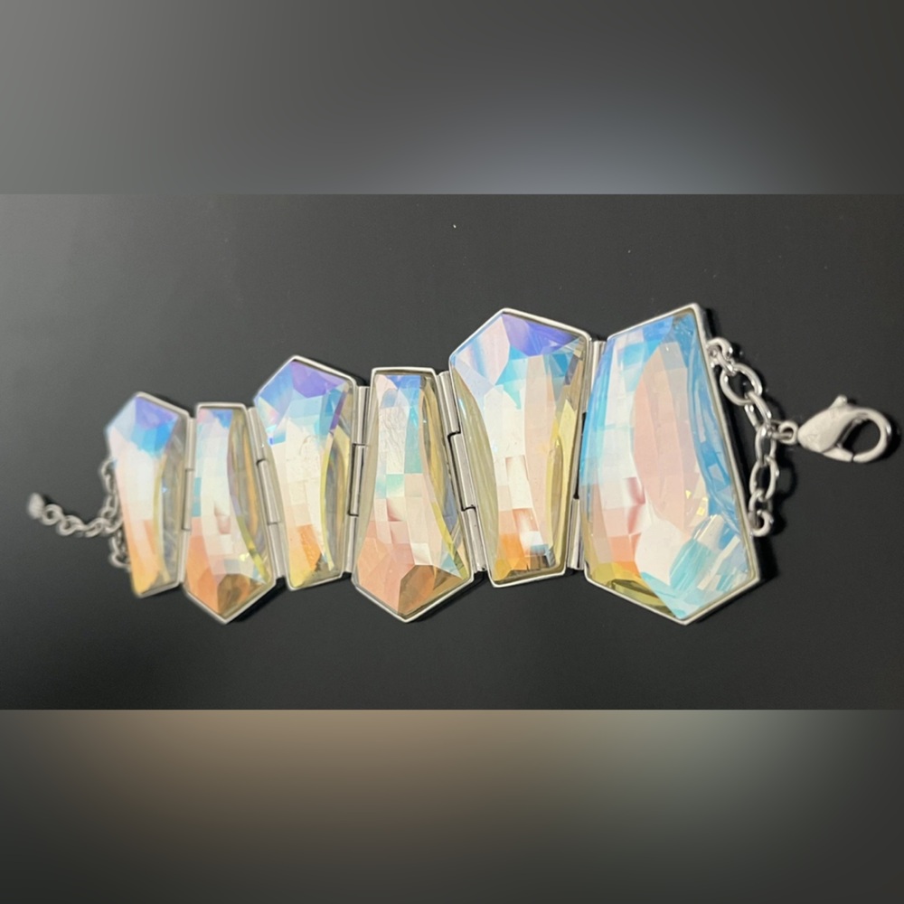Pre owned: Iridescent Authentic Swarovski Geometric Bracelet. - Picture 4 of 17